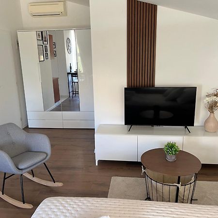 Studio Apartment Elena Zadar Dış mekan fotoğraf